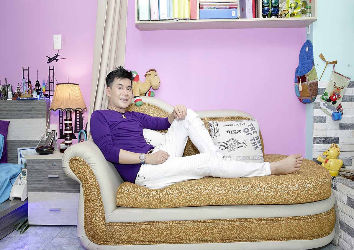 Nhà phố 70 tỷ nhìn đâu cũng thấy màu tím của nam ca sĩ từng là một trong Tứ đại thiên vương của nhạc Việt - Ảnh 14.