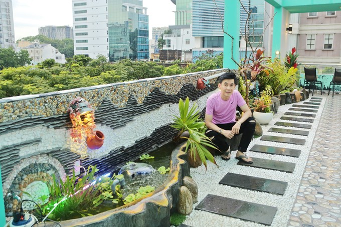 Nhà phố 70 tỷ nhìn đâu cũng thấy màu tím của nam ca sĩ từng là một trong Tứ đại thiên vương của nhạc Việt - Ảnh 16.