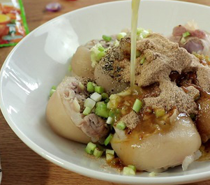 Mẹ đảm làm món chân giò kho dứa vừa mềm vừa ngon, chồng con vừa ăn vừa khen hết lời - Ảnh 4.