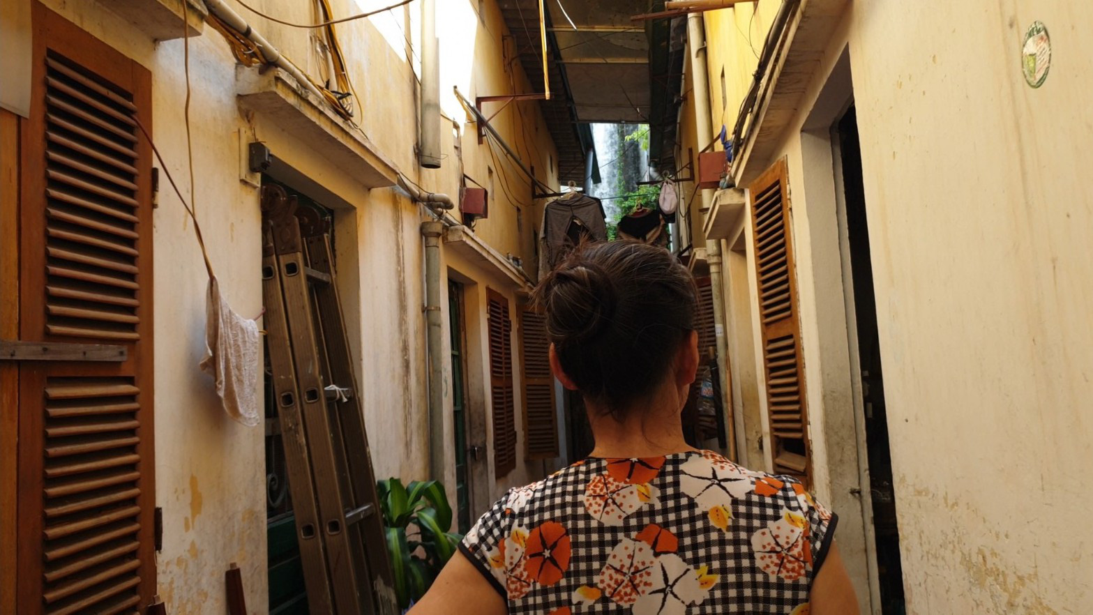 Cận cảnh nhà trọ chỉ vài mét vuông nóng hầm hập giữa Thủ đô, người thuê ám ảnh đến cả giấc ngủ - Ảnh 4.