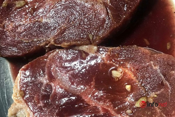 Thịt bò áp chảo thơm ngon đổi món cuối tuần - Ảnh 2.