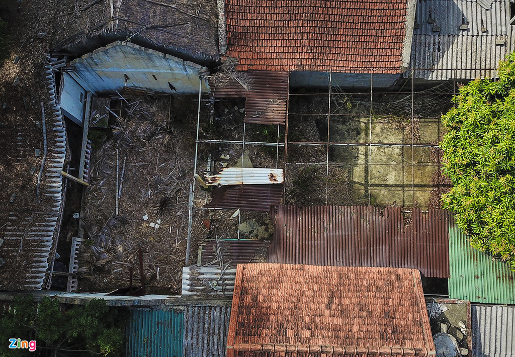 Khu du lịch biển Xuân Thành nổi tiếng giờ hoang tàn, thành nơi chăn dê - Ảnh 3.