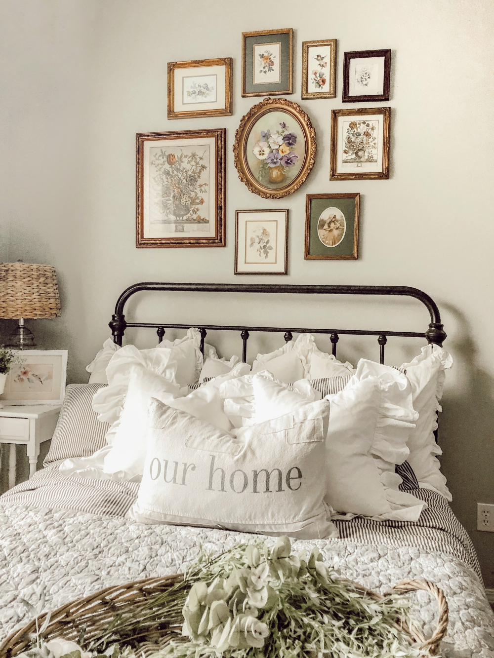 15 ý tưởng màu sắc phòng ngủ theo phong cách cổ điển ngọt ngào - Ảnh 1.