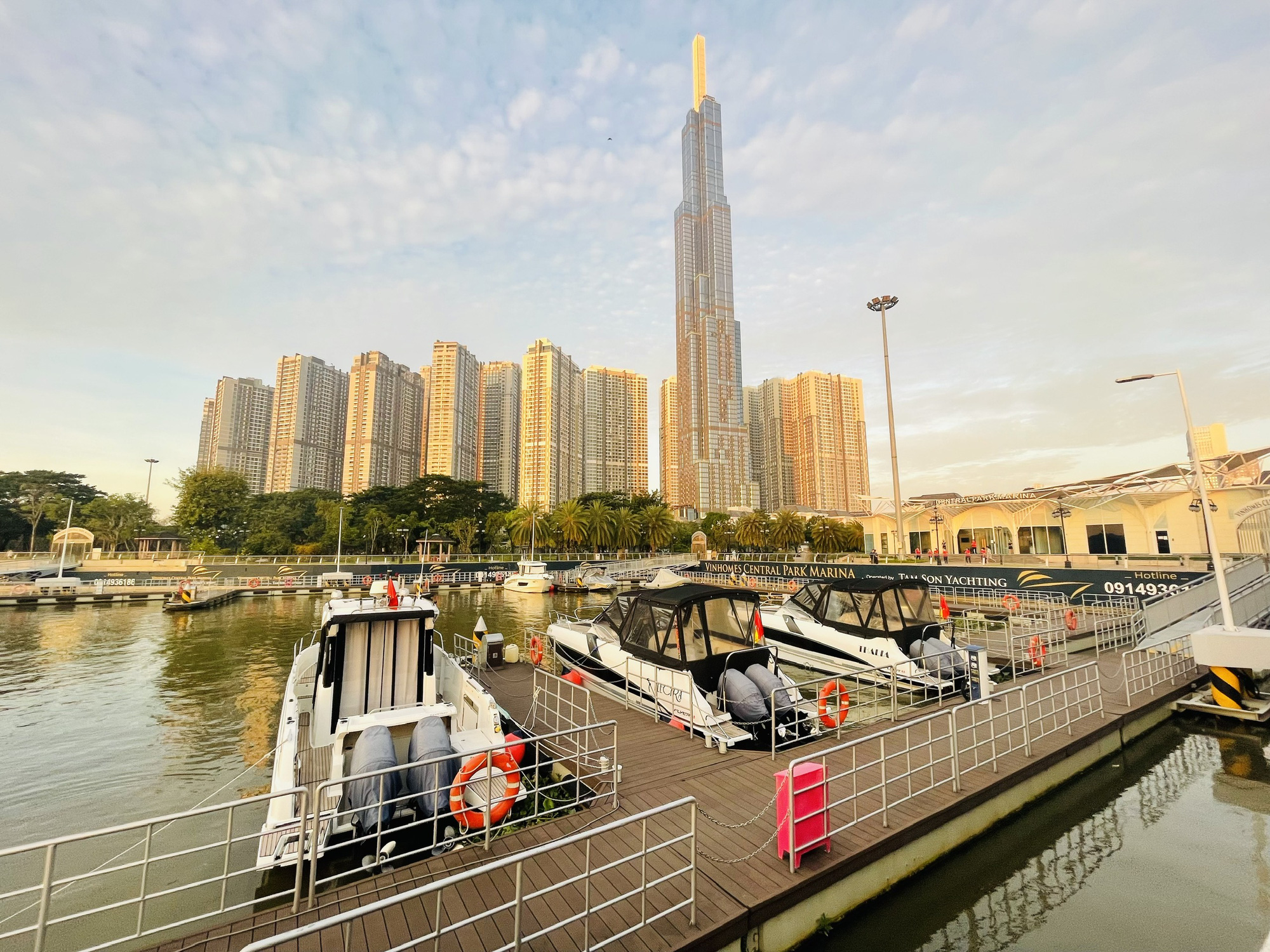 Chán xe sang, đại gia Sài Gòn “đổi gió” sang