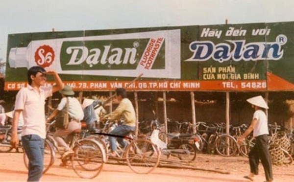 Loại kem đánh răng nhà nhà đều có thập niên 90: Lần đầu người Việt được xem khuyến mãi trên ti vi,