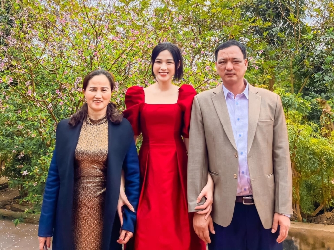 Bố Đỗ Thị Hà: 'Tôi mất ngủ khi con gái bị chê bai' - Ảnh 3.