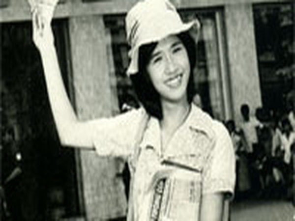 Vân Dung - cô bé bán báo trong "Biệt động Sài Gòn": 18 tháng tuổi đóng phim và sự rẽ ngang hiện tại khiến khán giả ngỡ ngàng - Ảnh 2.