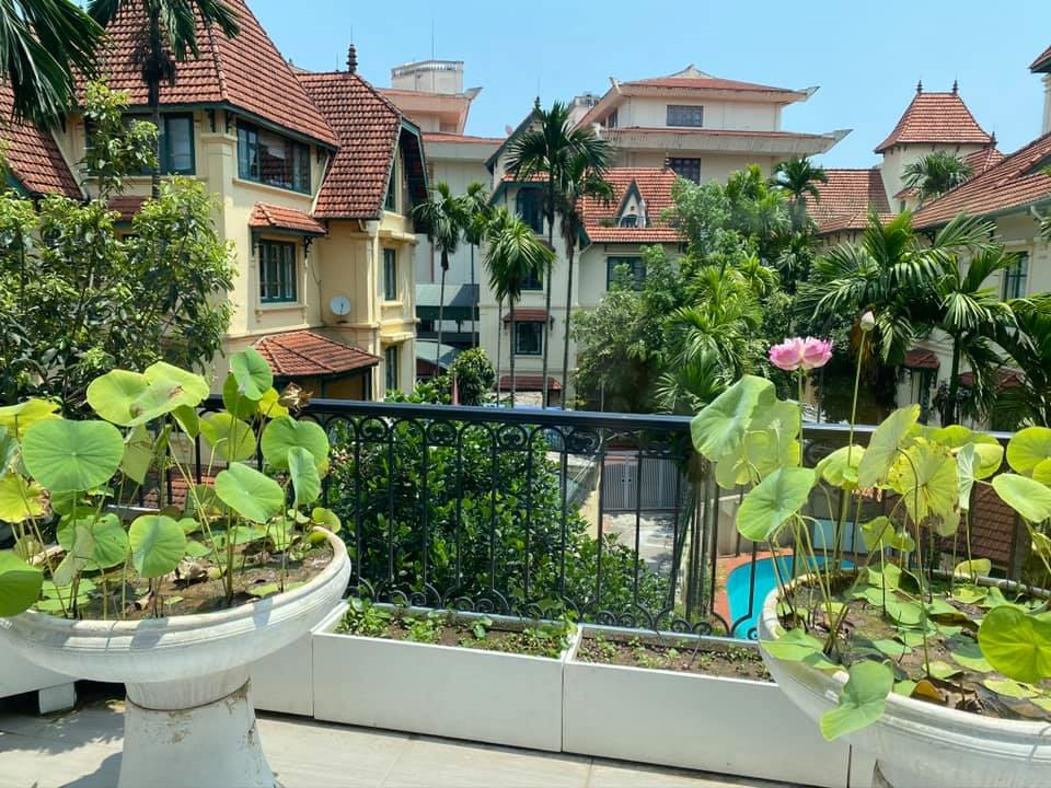 Hoa hậu Nguyễn Thị Huyền hiếm hoi 'nhá hàng' vài góc không gian sống - Ảnh 28.