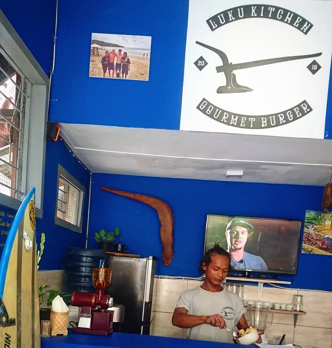 Cặp chồng cú vợ tiên: Thực hư chuyện anh chồng là đại gia ngầm, có gia thế khủng mới lấy được cô vợ đẹp như hoa - Ảnh 3.