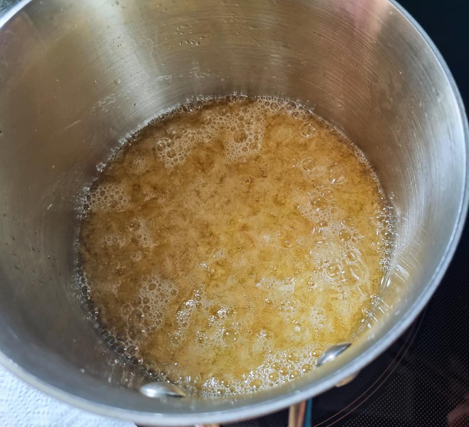 Cơm nguội thừa đừng vứt đi, tận dụng nắng gắt làm món này đảm bảo chồng thích, con mê - Ảnh 5.