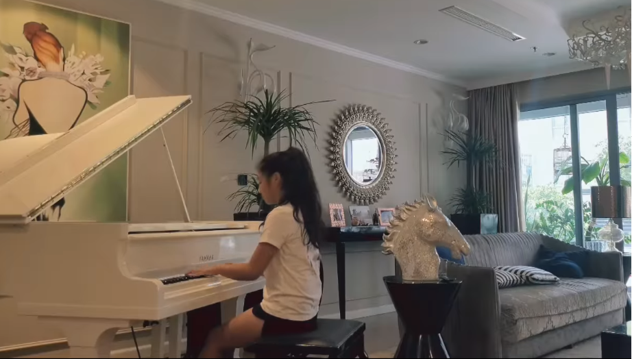 Căn hộ đẹp long lanh của nam thần Mạnh Trường - Ảnh 3.