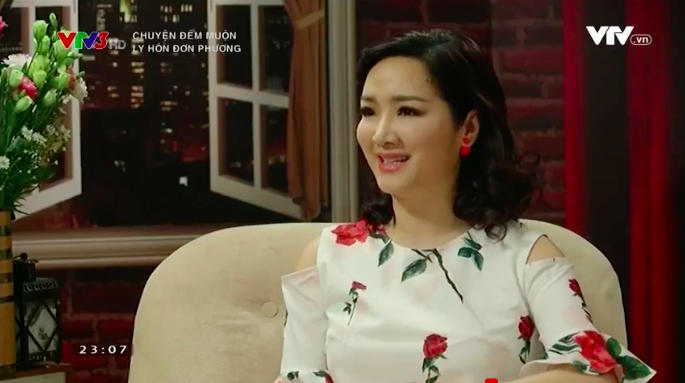 Cuộc hôn nhân bí mật của ông chủ Tân Hoàng Minh và người đẹp Đền Hùng