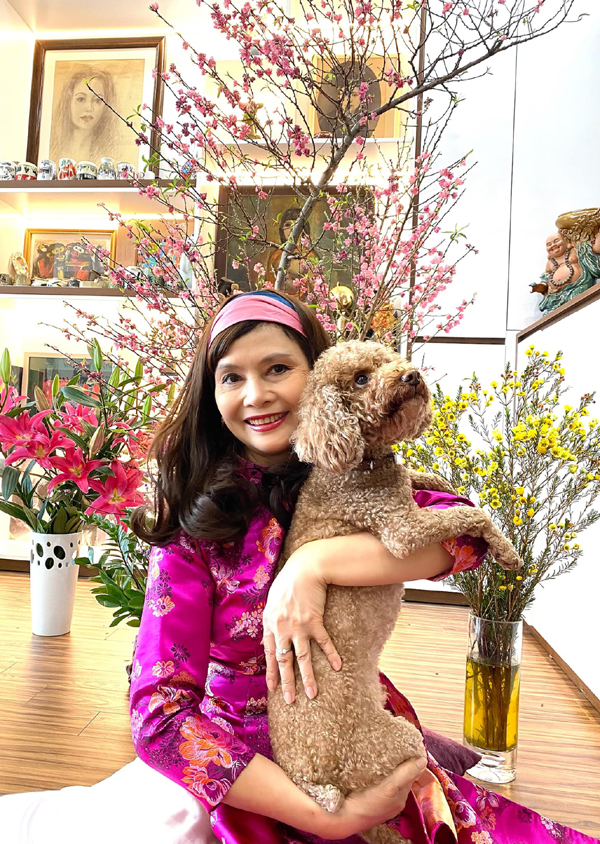 Tuổi xế chiều của NSND Minh Châu, bà Thường "Bí thư tỉnh ủy": Trẻ đẹp và bình yên bên chú chó nhỏ - Ảnh 6.