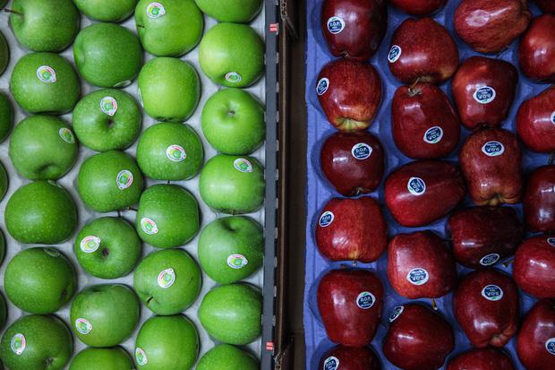 Chọn siêu thị để mua rau quả cho an toàn, nhưng hẳn bạn sẽ rùng mình khi biết những sự thật này - Ảnh 3.