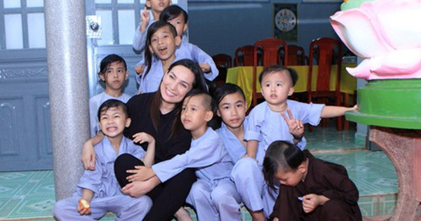 Pháp lý quanh việc nuôi dưỡng 23 người con nuôi của Phi Nhung