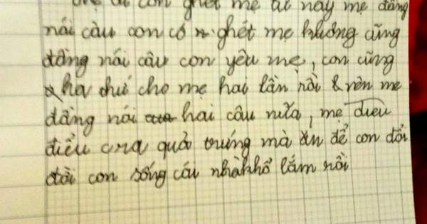 Lời nhắn nhói lòng của con gái tiểu học: 'Mẹ đẻ quả trứng mà ăn để con đổi đời'