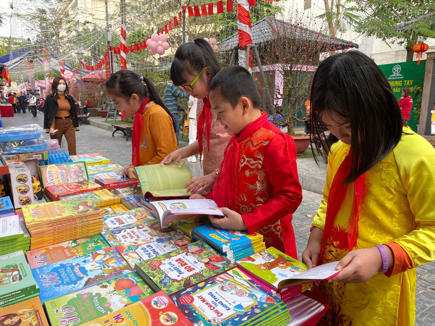 Hanoi aims to become literary hub by 2030