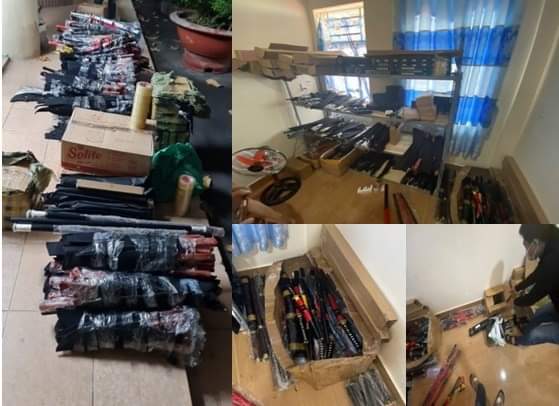 Bắt đối tượng vận chuyển, tàng trữ trái phép vũ khí, công cụ hỗ trợ số lượng lớn