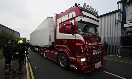 Nghe VietnamNet: Công an sang Anh phối hợp xác minh 39 thi thể