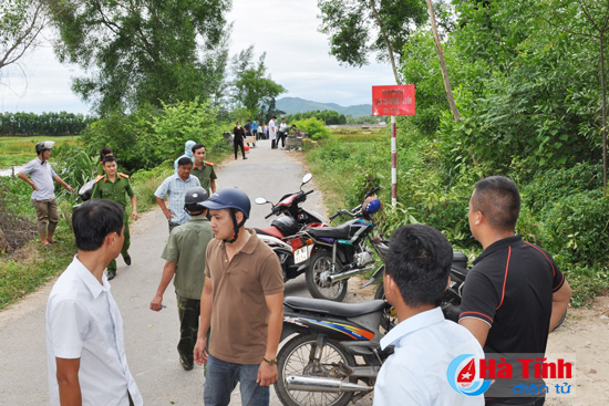 Lái xe taxi giết nữ giám thị, vứt xuống cầu phi tang - ảnh 2