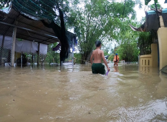 Floods, heavy rain ravage central region