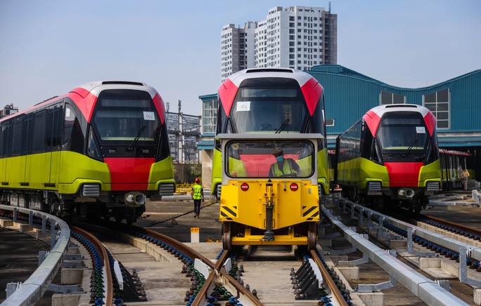 Hanoi metro trains ready for trial run