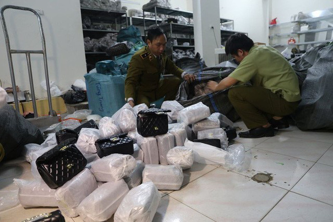Nearly 1,500 fake bags with famous brands seized in Hanoi