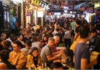 Hanoi tourist street ignores coronavirus fears