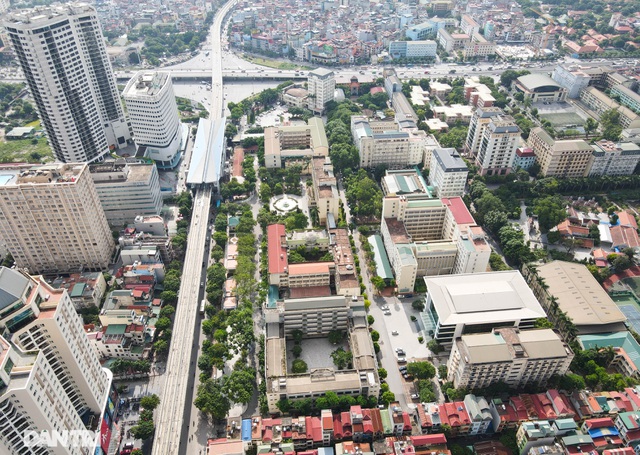 Sluggish university relocation worsens Hanoi traffic