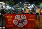 Hanoi fines people for not wearing face masks at pedestrian streets