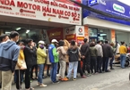Hanoi people queued to buy face masks
