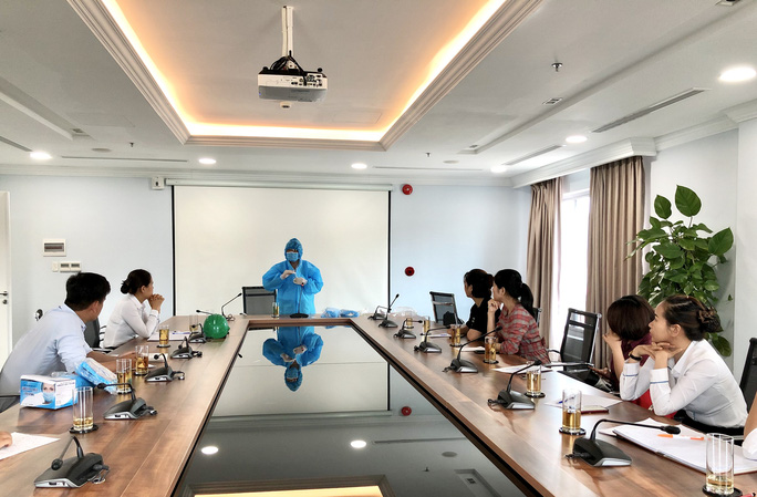 160 foreign experts test covid-negative in Quang Ngai