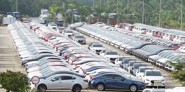 Car prices predicted to fall until Tet Holiday
