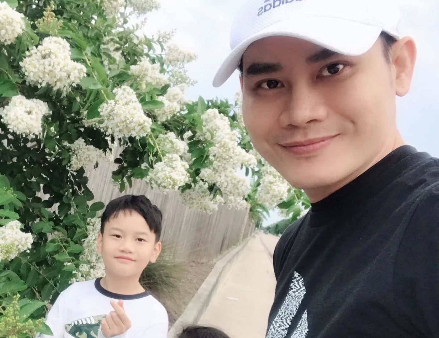 MC VTV Hồng Phúc xúc động chia sẻ diễn biến bệnh hiếm gặp của con