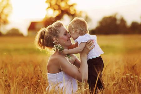 Chăm con thế nào trong mùa hè nóng nực