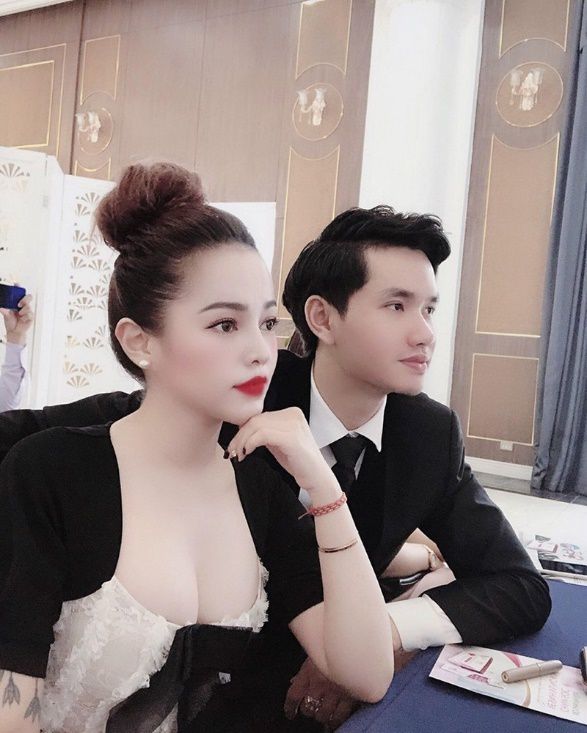 Nhân vật trong bức ảnh chồng xấu vợ đẹp: “Khi vợ bạn mặc đẹp, thì bạn mặc gì cũng sang” - 6