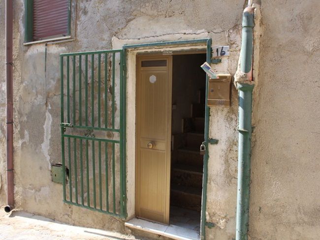 Hí hửng mua nhà hơn 20.000 đồng/căn và sự thật ít ngờ bên trong - 10