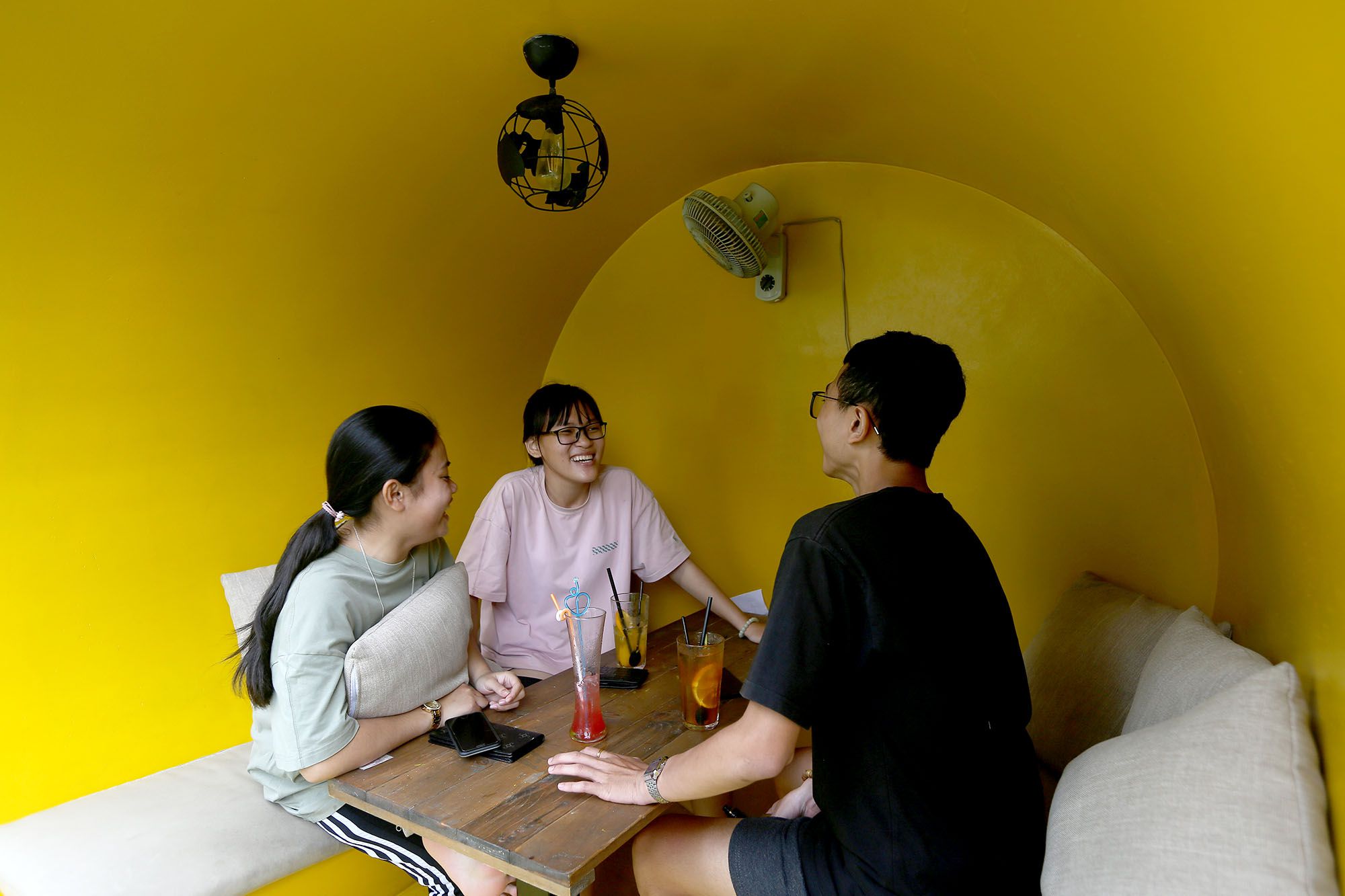 cà phê ống cống.jpg