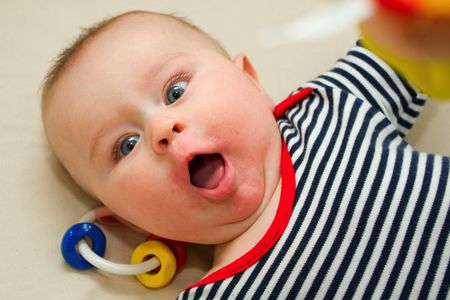 Những vật dụng hàng ngày tiềm tàng nguy hiểm cho bé