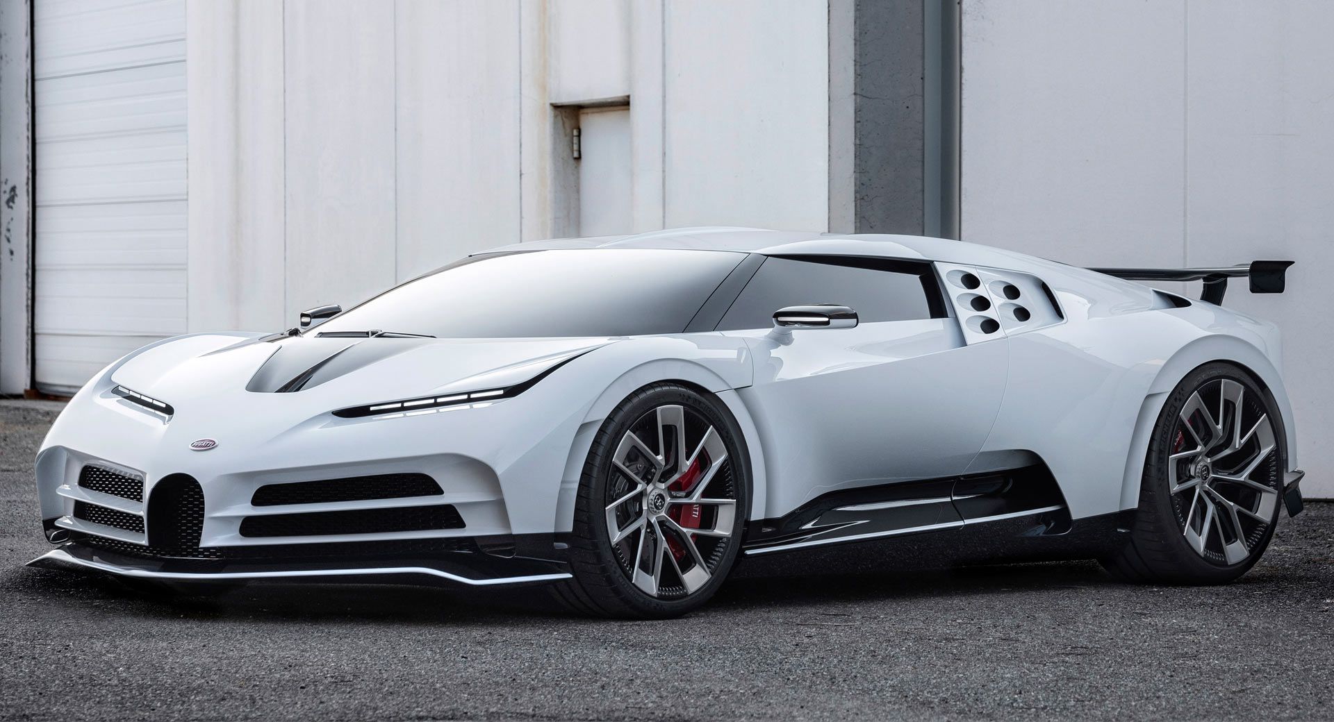 Bugatti tuyên bố không làm xe theo đơn đặt hàng riêng - 1