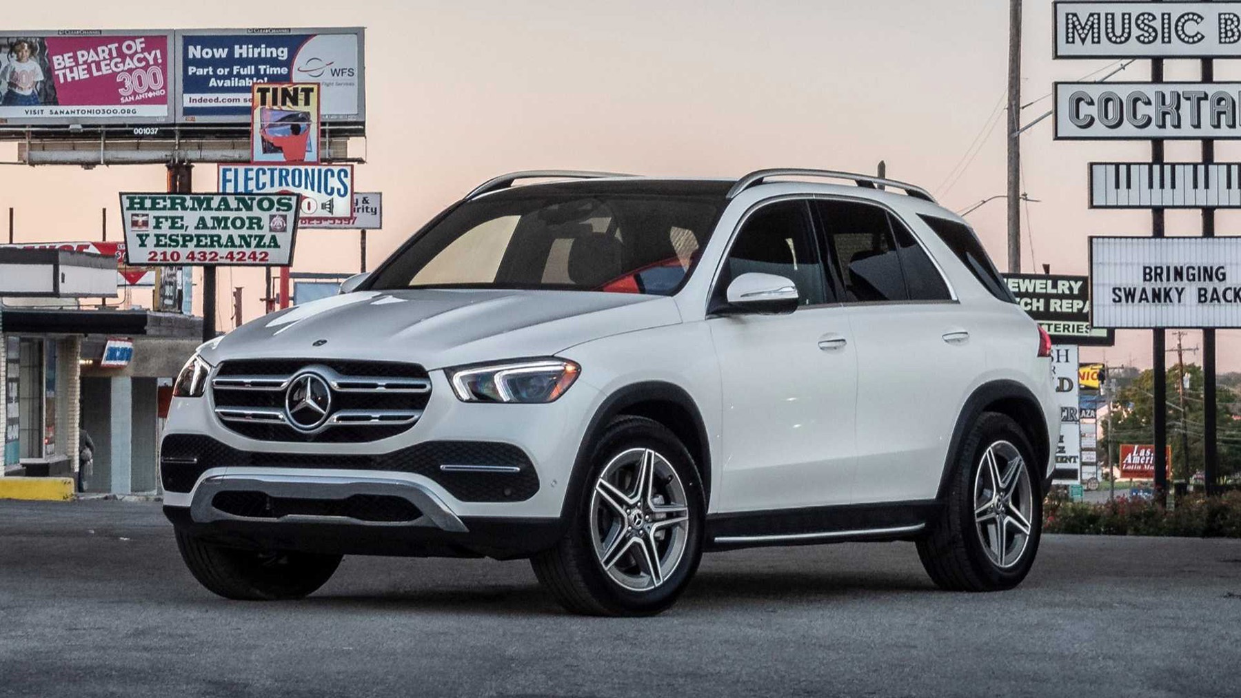 Mercedes-Benz triệu hồi GLE-Class vì nguy cơ nước điều hoà chảy vào khoang lái