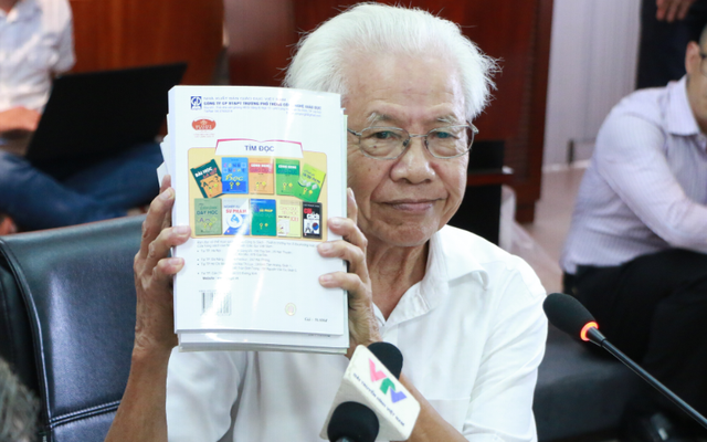 Nghe VietNamNet: Hội đồng thẩm định nói gì về việc loại sách công nghệ của GS Hồ Ngọc Đại từ vòng 1