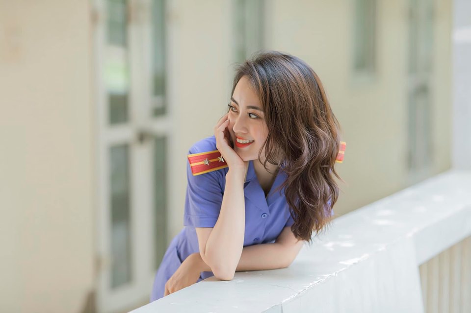 Nữ kiểm sát viên xinh đẹp, sở hữu nụ cười tỏa nắng - 4