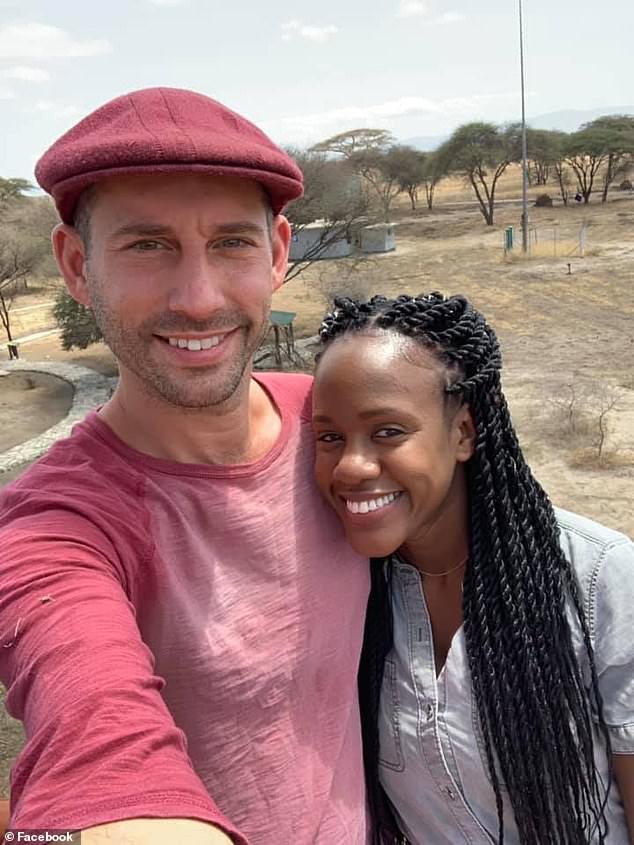 Du khách chết đuối khi cầu hôn bạn gái dưới nước - 1