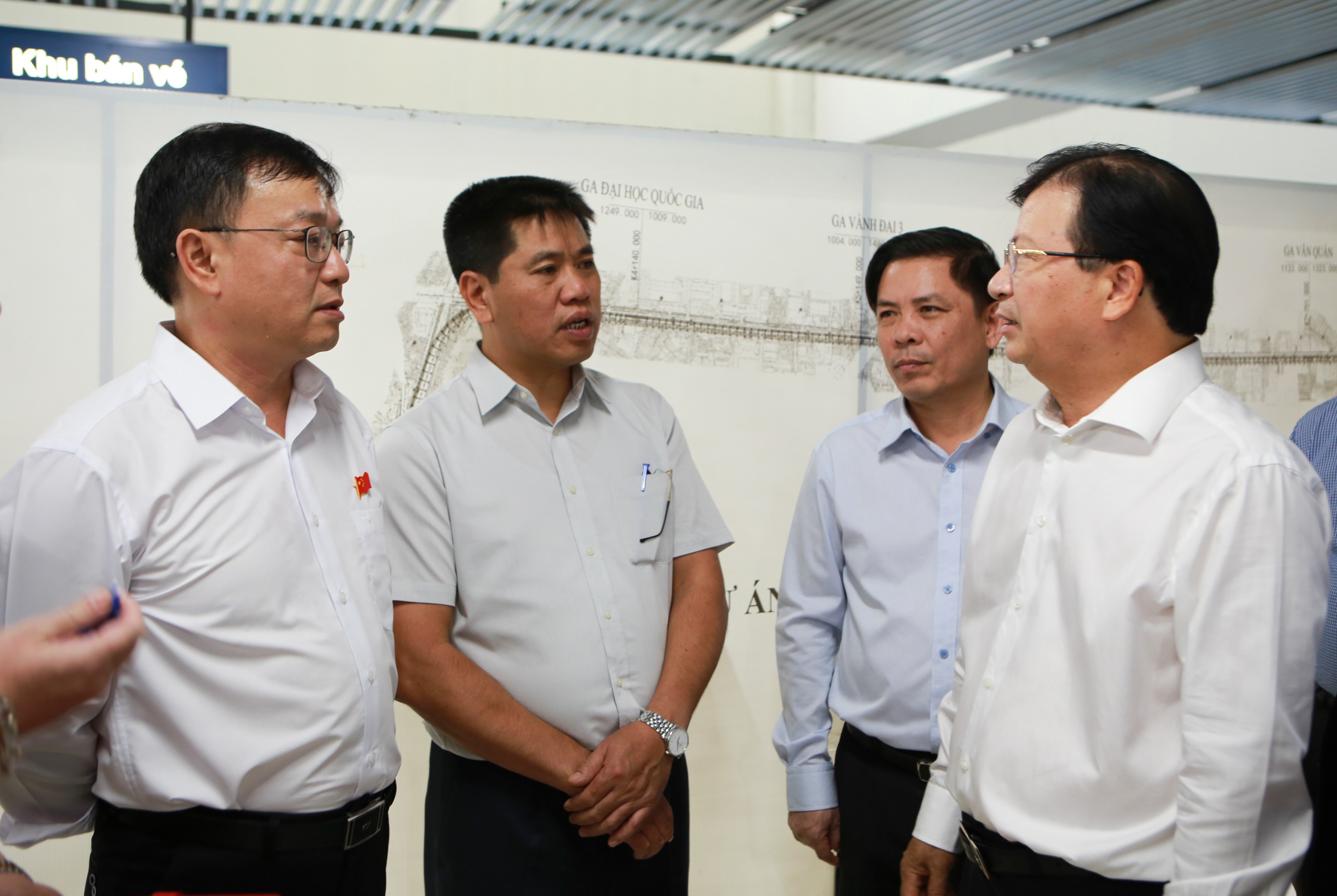 Nghe VietNamNet: Phó Thủ tướng nói gì với Tổng thầu Trung Quốc về đường sắt Cát Linh - Hà Đông?