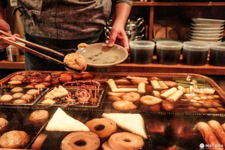 Kinh ngạc: Nhà hàng đun nồi nước dùng từ nửa thế kỷ trước cho khách ăn - 2