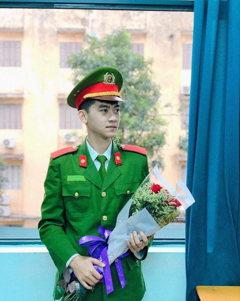 Chỉ 2 giây lên sóng truyền hình, nam sinh ĐH Phòng cháy bỗng nổi rần rần - 2