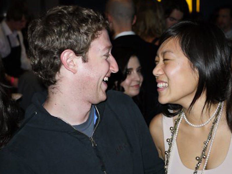 Những điều thú vị về mối tình đẹp kéo dài 16 năm giữa Mark Zuckerberg và vợ - 1