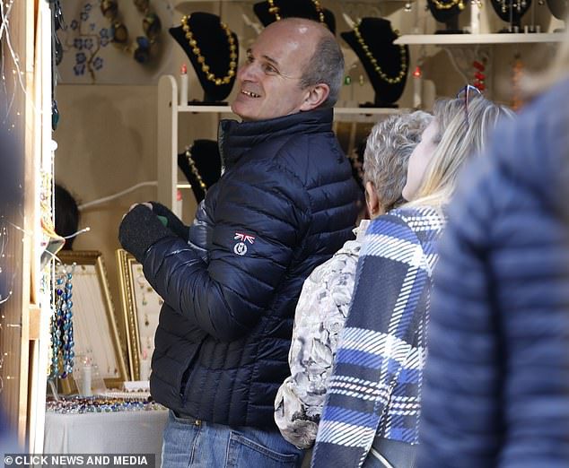 Cuộc sống của người chơi gây tranh cãi nhất chương trình “Ai là triệu phú?” - 2