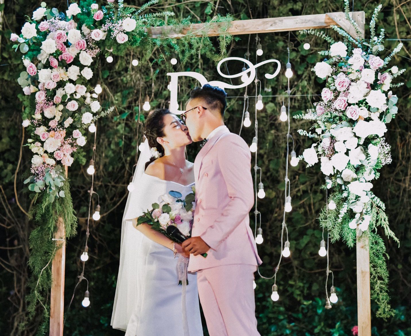 MC VTV lấy được vợ “nhờ bát cháo sườn” và đám cưới 100 khách mời - 9